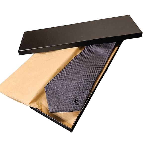 LOUIS VUITTON TIE - Picture 1 of 11